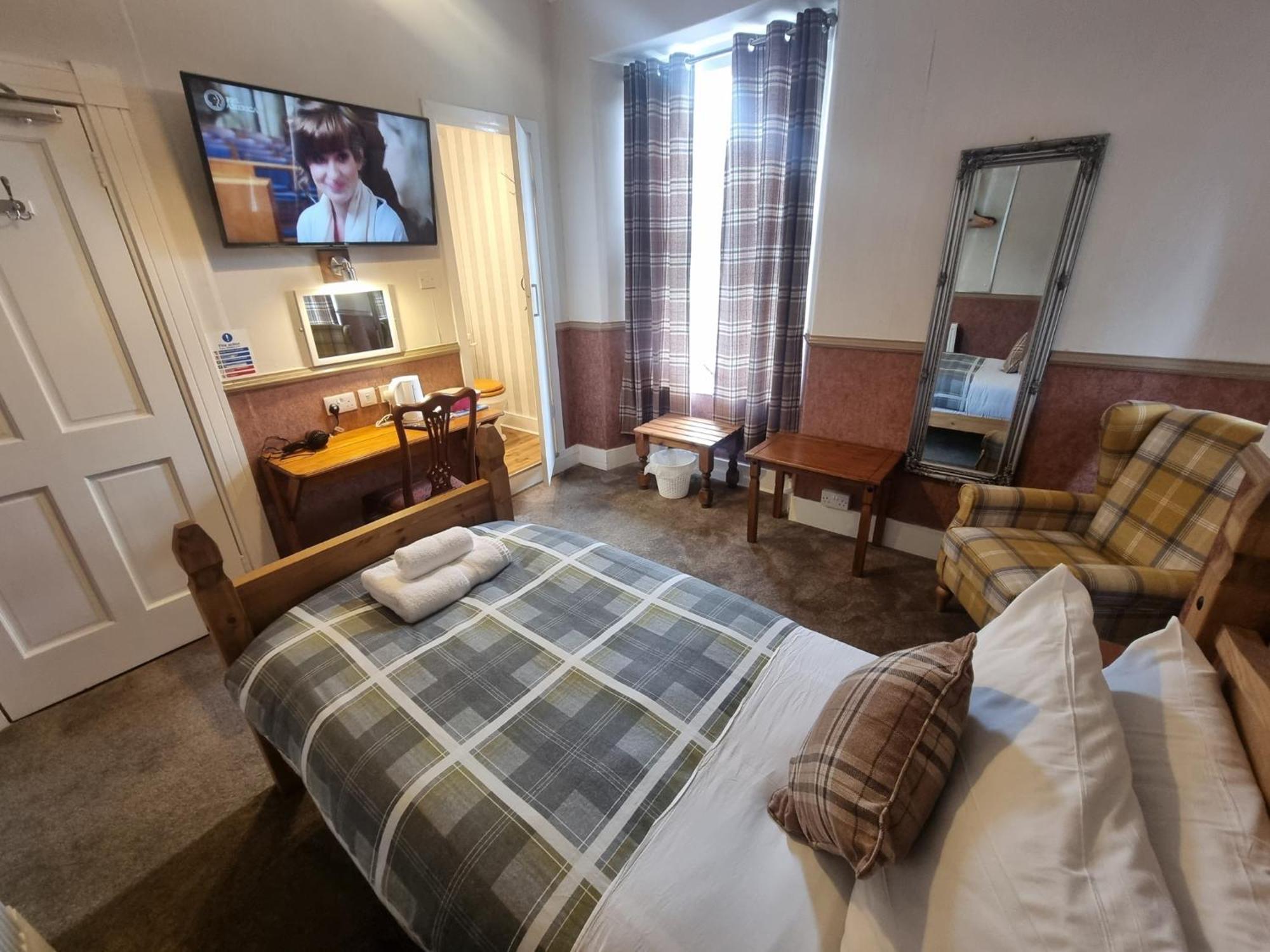Roy Bridge Hotel Fort William Dış mekan fotoğraf