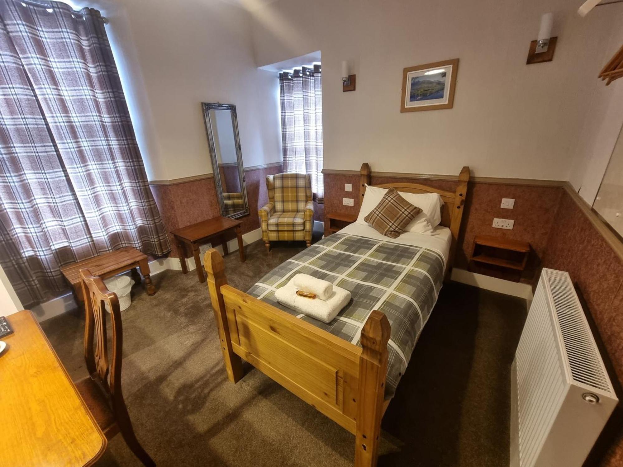 Roy Bridge Hotel Fort William Dış mekan fotoğraf